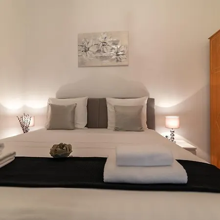 Apartment Silvia *